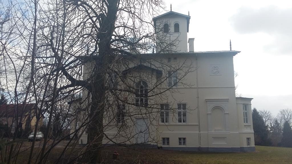 Agroturystyka "Palac W Janowie" Екстериор снимка