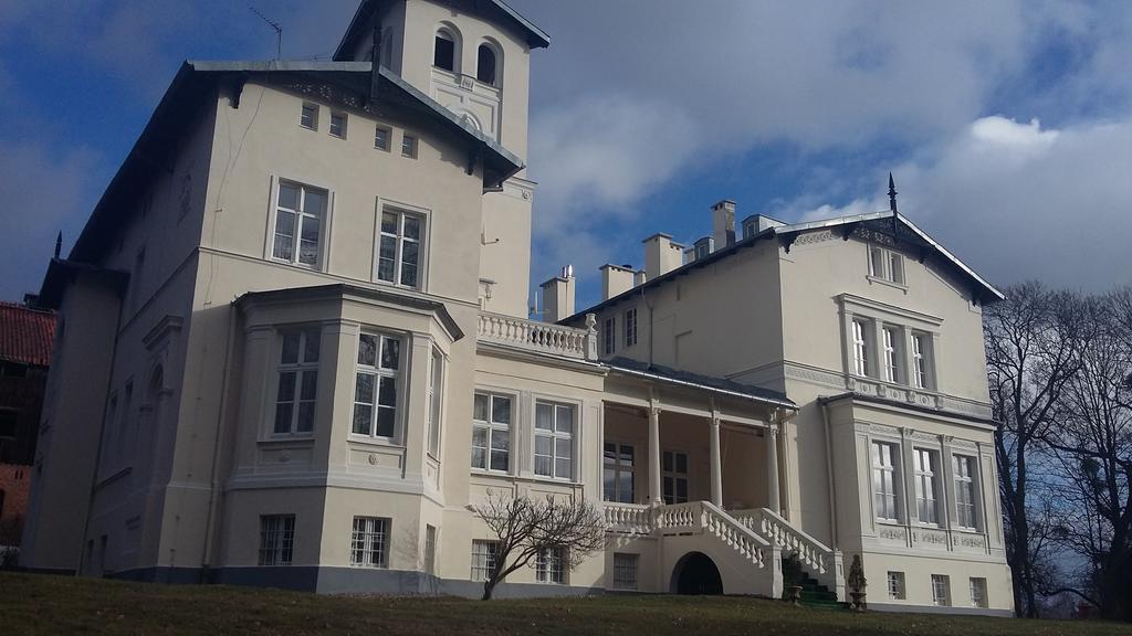 Agroturystyka "Palac W Janowie" Екстериор снимка