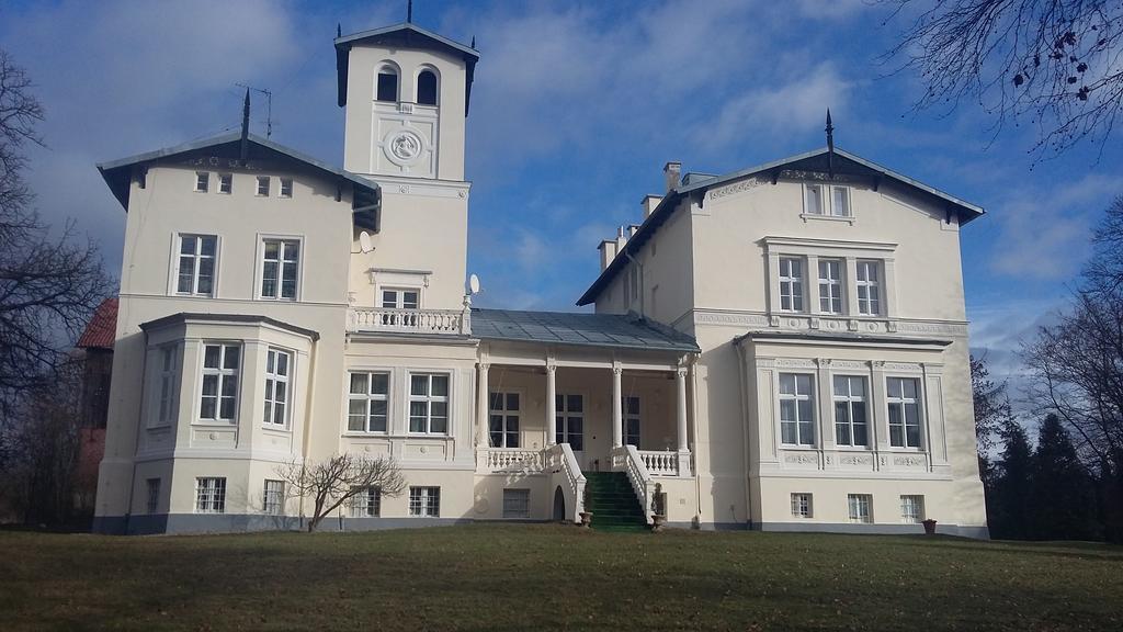 Agroturystyka "Palac W Janowie" Екстериор снимка