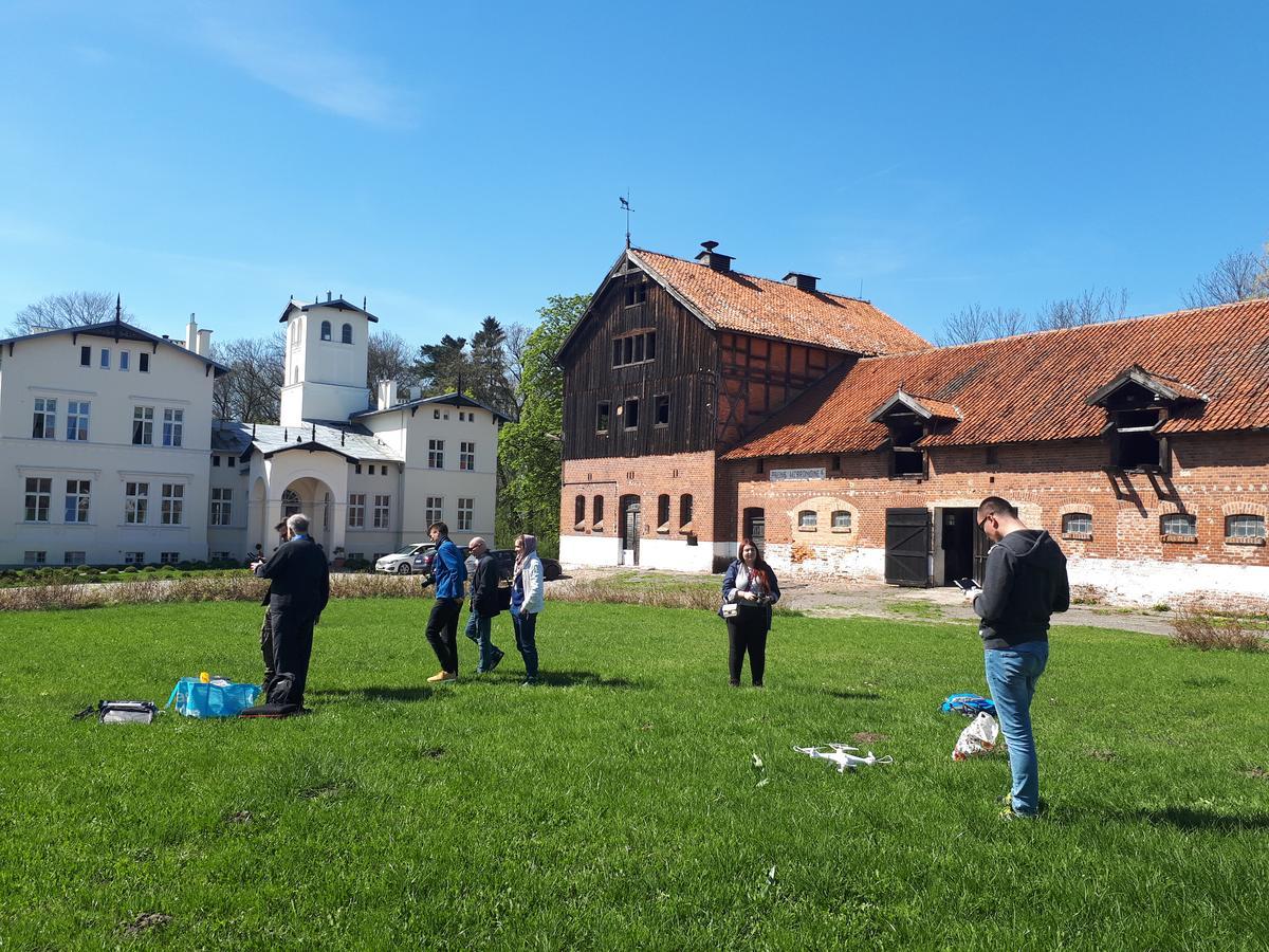 Agroturystyka "Palac W Janowie" Екстериор снимка